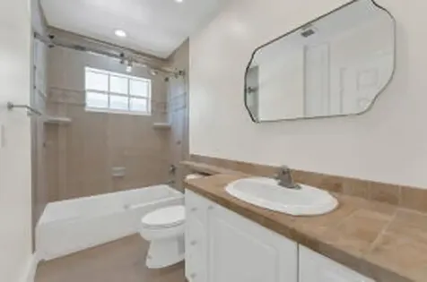 2070 NE 27th Street Lighthouse Point FL 33064
