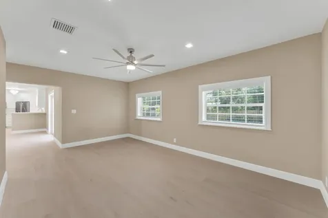 2070 NE 27th Street Lighthouse Point FL 33064