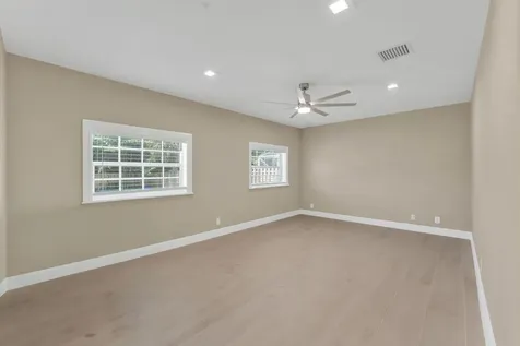 2070 NE 27th Street Lighthouse Point FL 33064