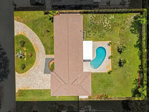 2070 NE 27th Street Lighthouse Point FL 33064