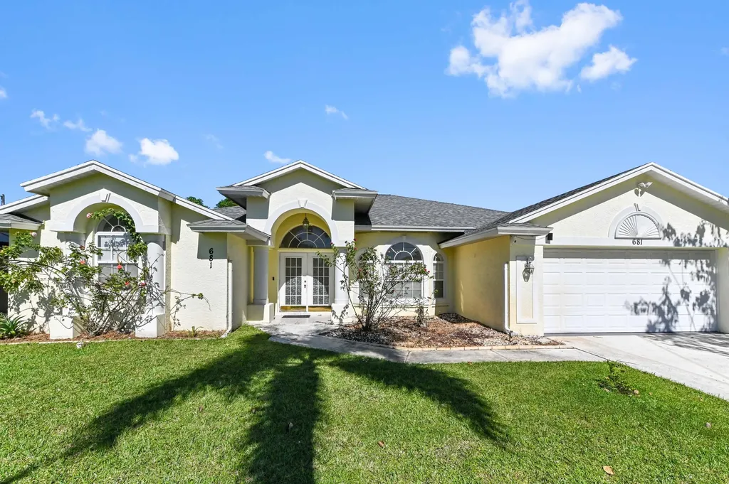 681 SW Saragossa Avenue Port St Lucie FL 34953