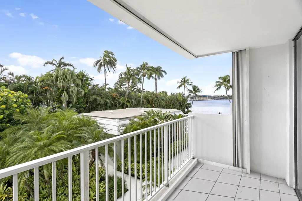 2860 S Ocean Boulevard Palm Beach FL 33480