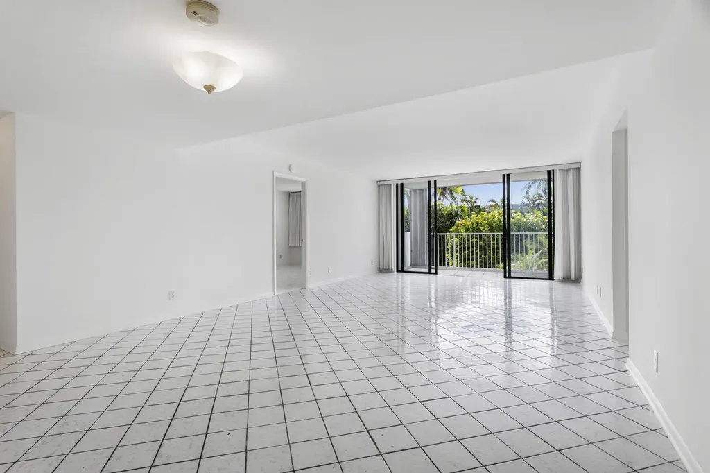 2860 S Ocean Boulevard Palm Beach FL 33480
