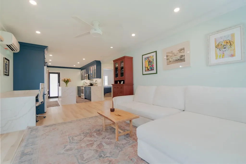301 S Swinton Avenue Delray Beach FL 33444