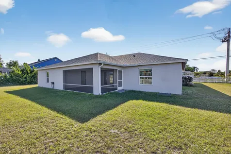 2501 SE Mariposa Avenue Port St Lucie FL 34952
