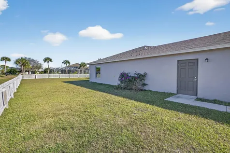 2501 SE Mariposa Avenue Port St Lucie FL 34952
