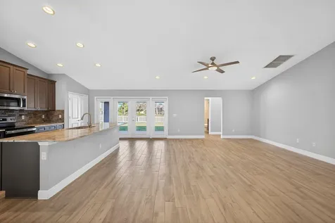 2501 SE Mariposa Avenue Port St Lucie FL 34952