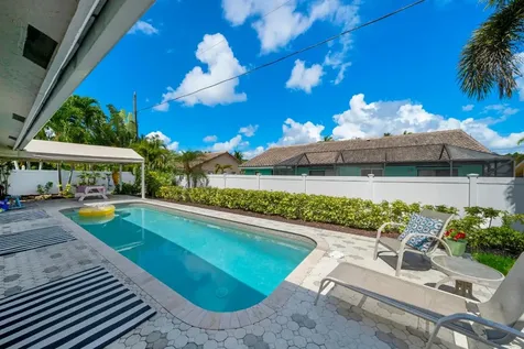 7661 W Country Club Boulevard Boca Raton FL 33487