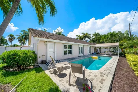 7661 W Country Club Boulevard Boca Raton FL 33487