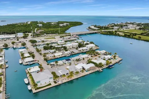 11725 3rd Avenue Ocean Marathon FL 33050