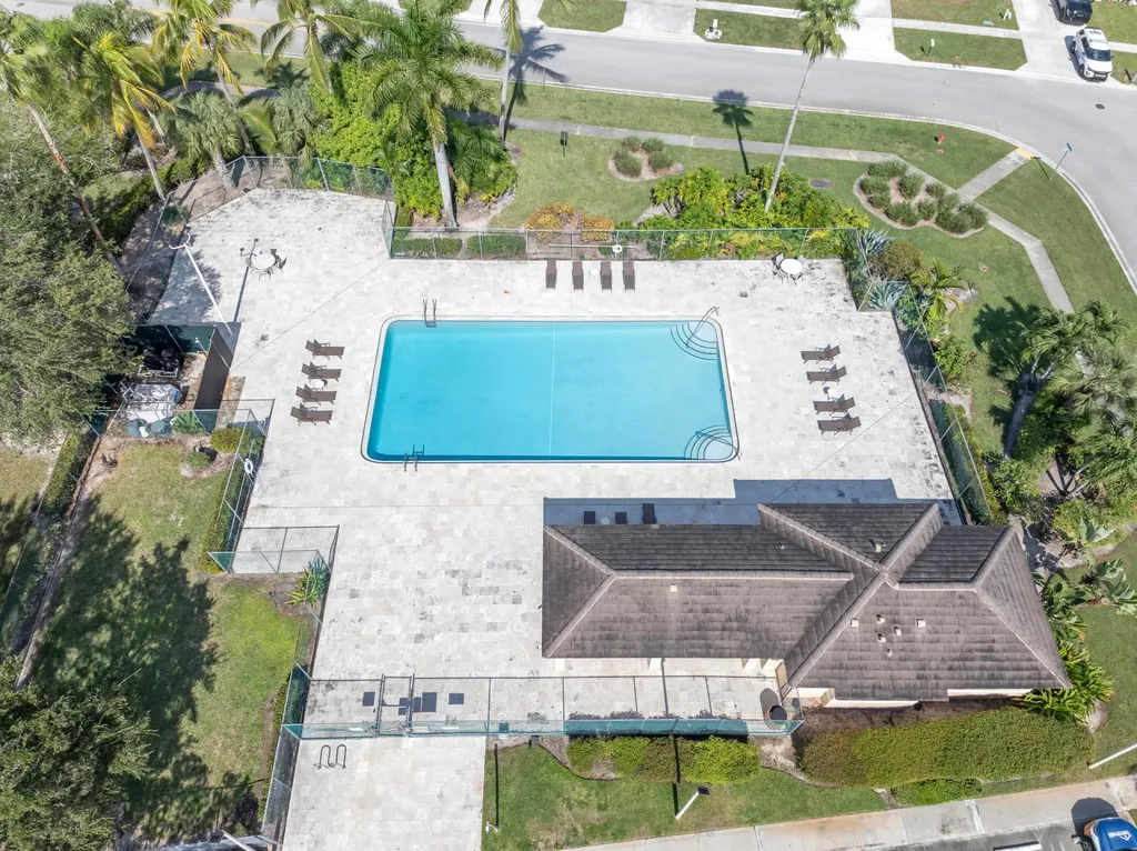 115 Saratoga Boulevard E Royal Palm Beach FL 33411