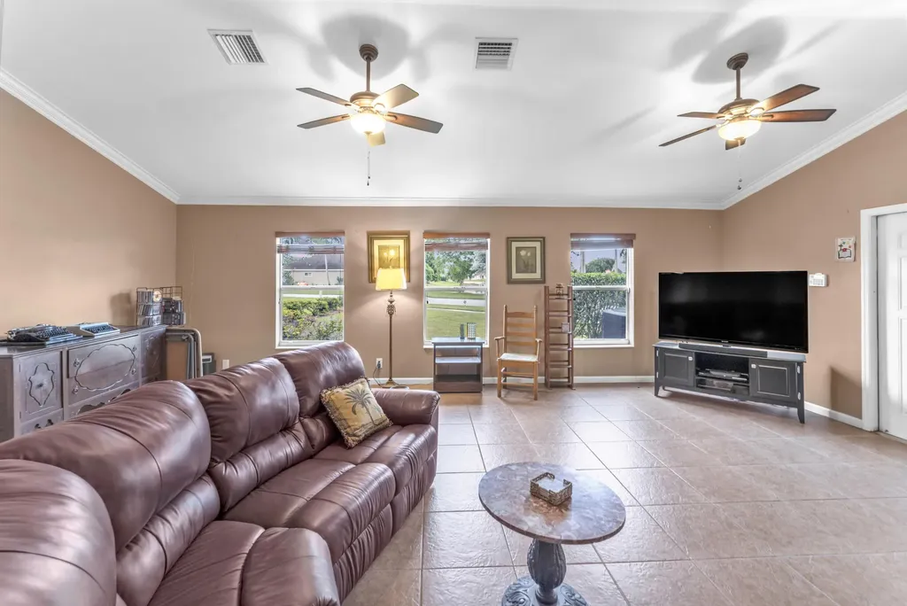 115 Saratoga Boulevard E Royal Palm Beach FL 33411