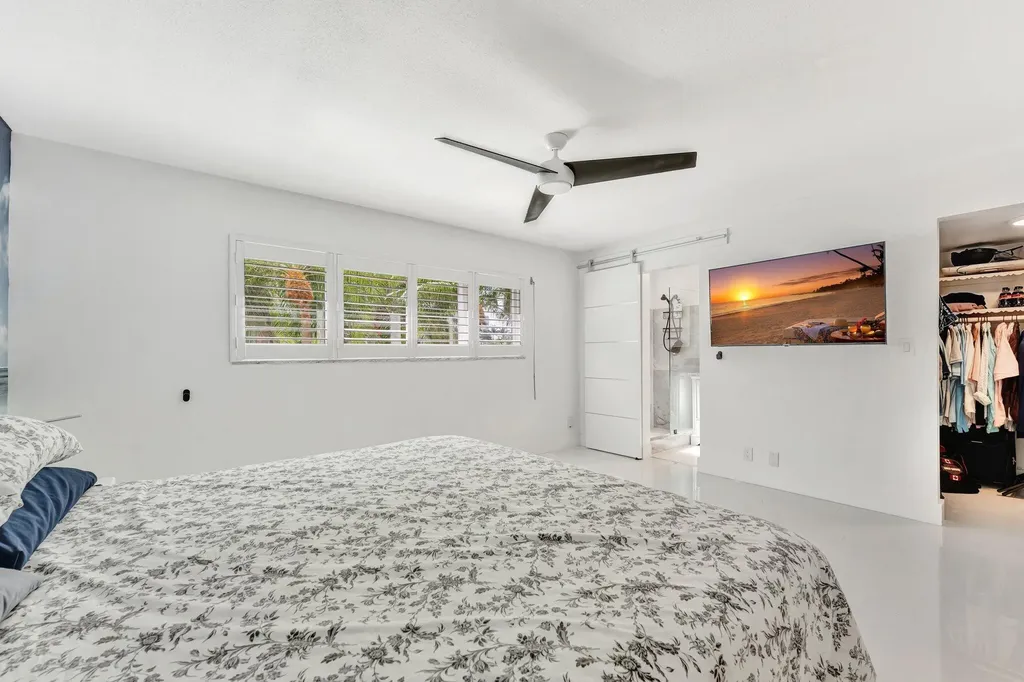 1198 Hillsboro Mile Hillsboro Beach FL 33062