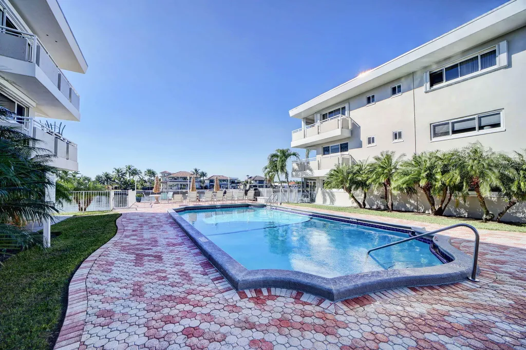 1198 Hillsboro Mile Hillsboro Beach FL 33062