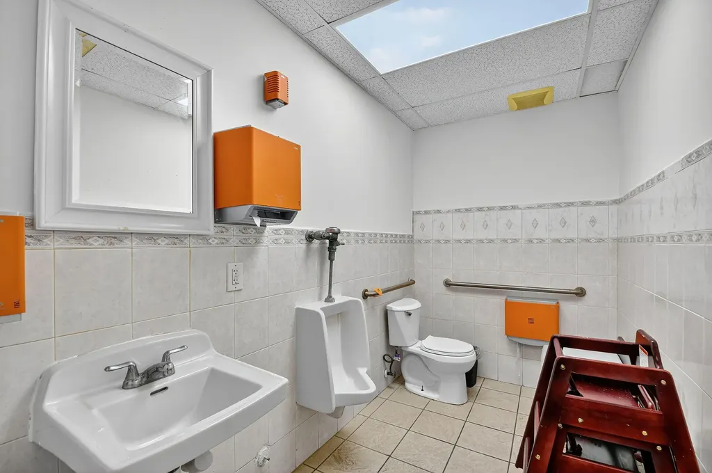 1541 W Blue Heron Boulevard Riviera Beach FL 33404