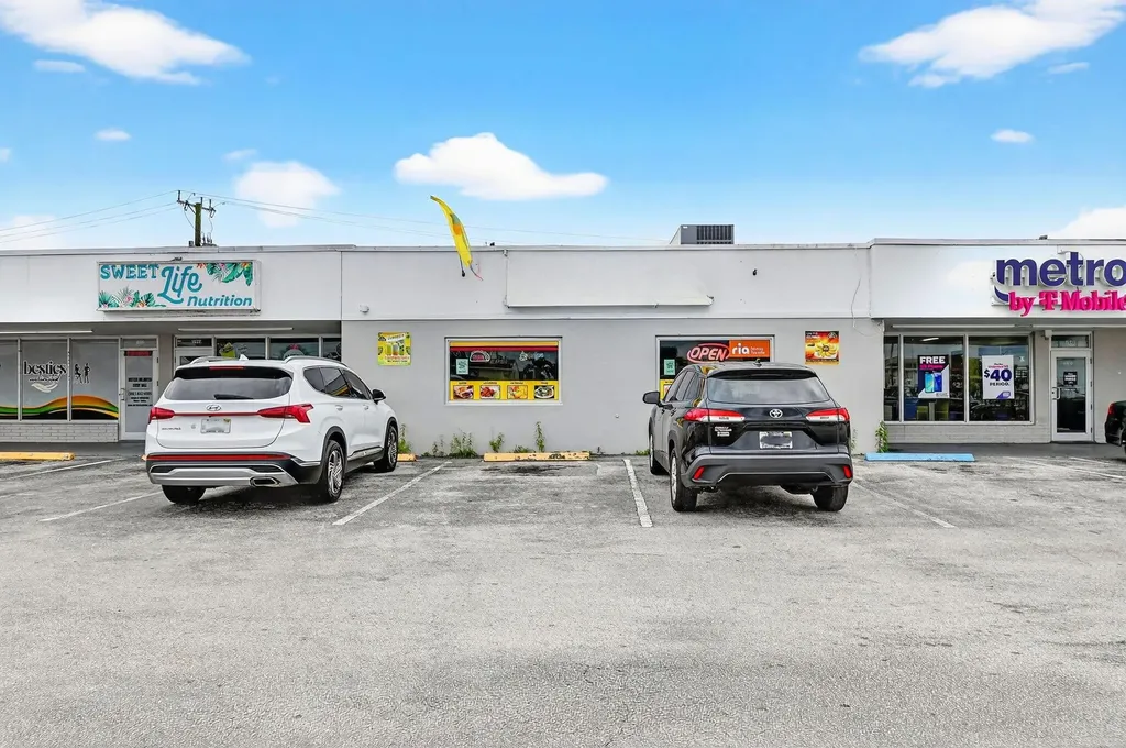 1541 W Blue Heron Boulevard Riviera Beach FL 33404