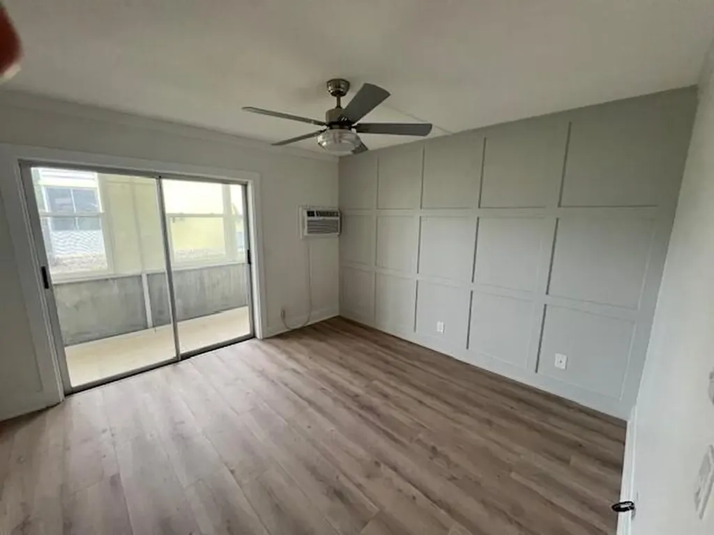 124 Sheffield F West Palm Beach FL 33417