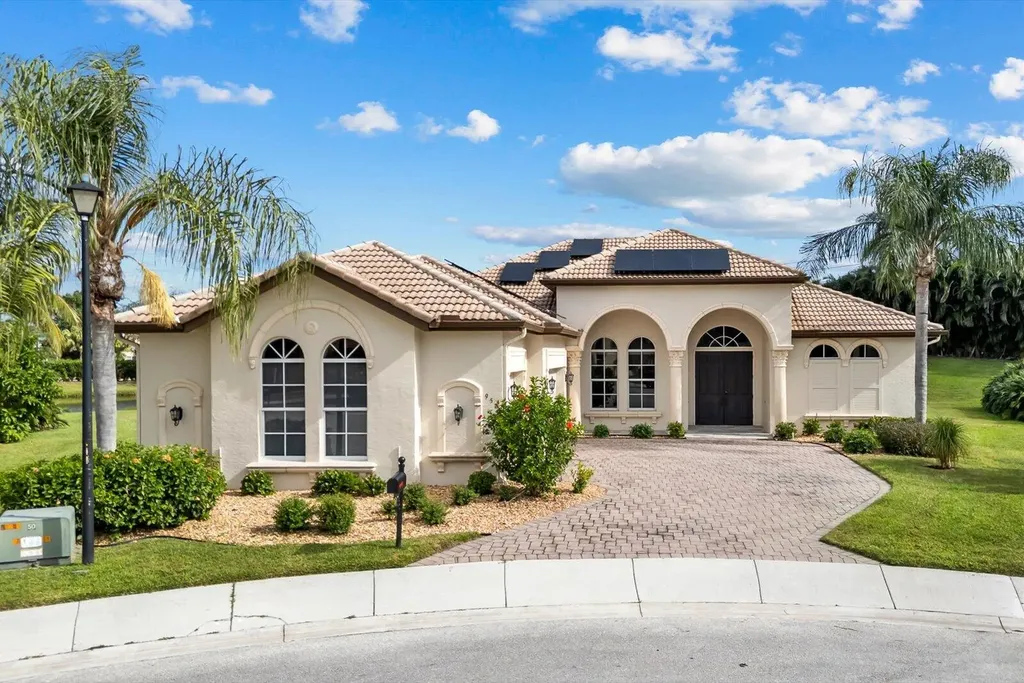 958 SW Grand Reserves Boulevard Port St Lucie FL 34986