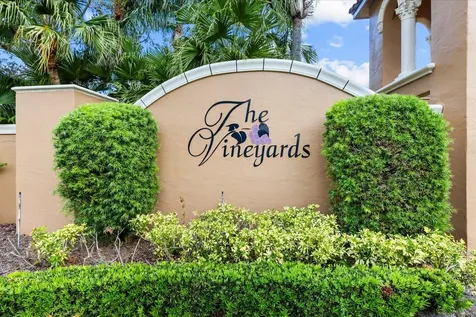 958 SW Grand Reserves Boulevard Port St Lucie FL 34986