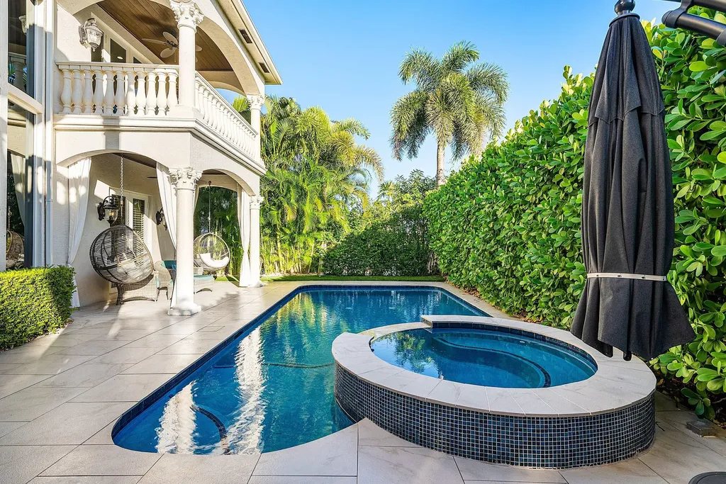712 NE 71st Street Boca Raton FL 33487