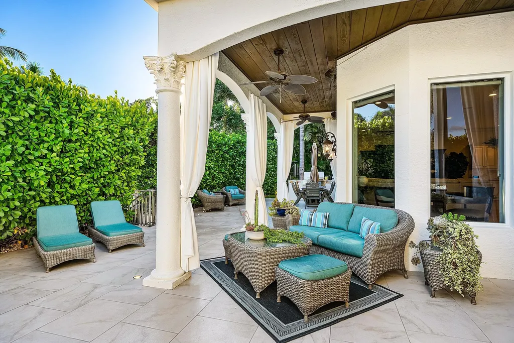 712 NE 71st Street Boca Raton FL 33487