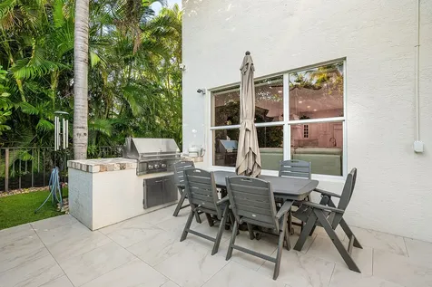 712 NE 71st Street Boca Raton FL 33487