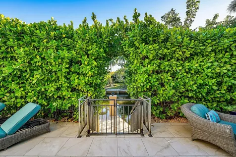 712 NE 71st Street Boca Raton FL 33487