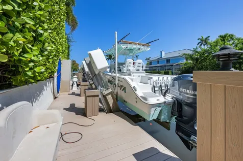 712 NE 71st Street Boca Raton FL 33487