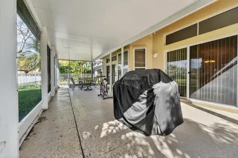 6243 Sand Hills Circle Lake Worth FL 33463