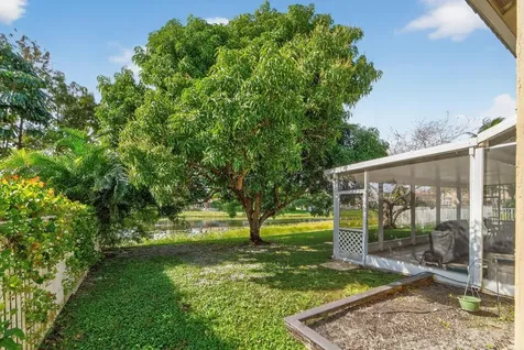 6243 Sand Hills Circle Lake Worth FL 33463