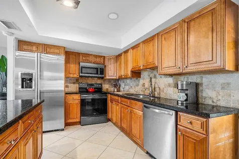 22207 SW 65th Terrace Boca Raton FL 33428