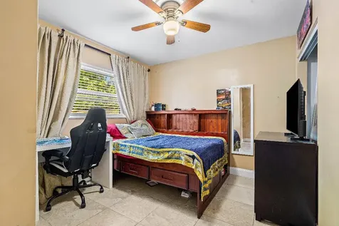 22207 SW 65th Terrace Boca Raton FL 33428