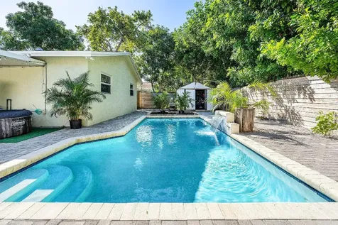 22207 SW 65th Terrace Boca Raton FL 33428