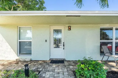 22207 SW 65th Terrace Boca Raton FL 33428