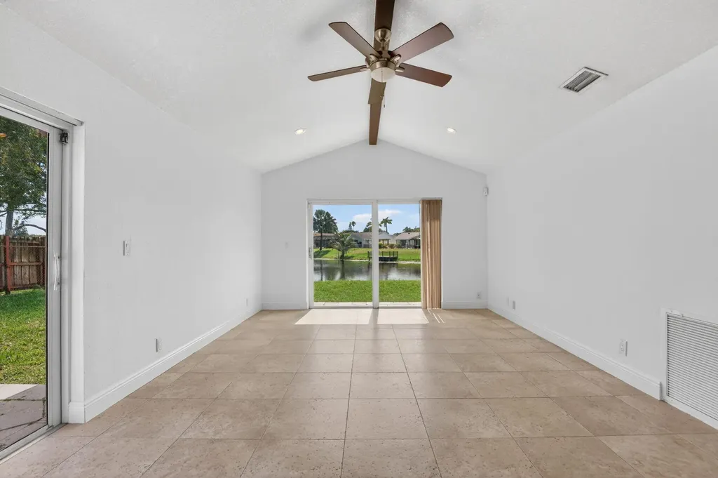 1273 SW 25th Avenue Deerfield Beach FL 33442
