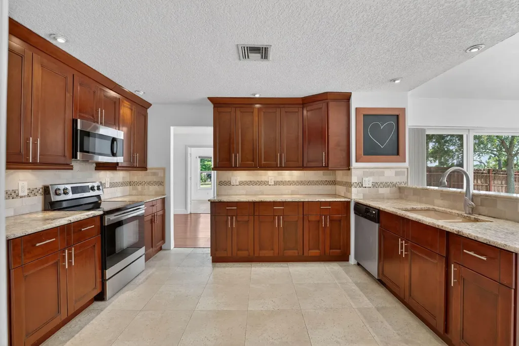 1273 SW 25th Avenue Deerfield Beach FL 33442
