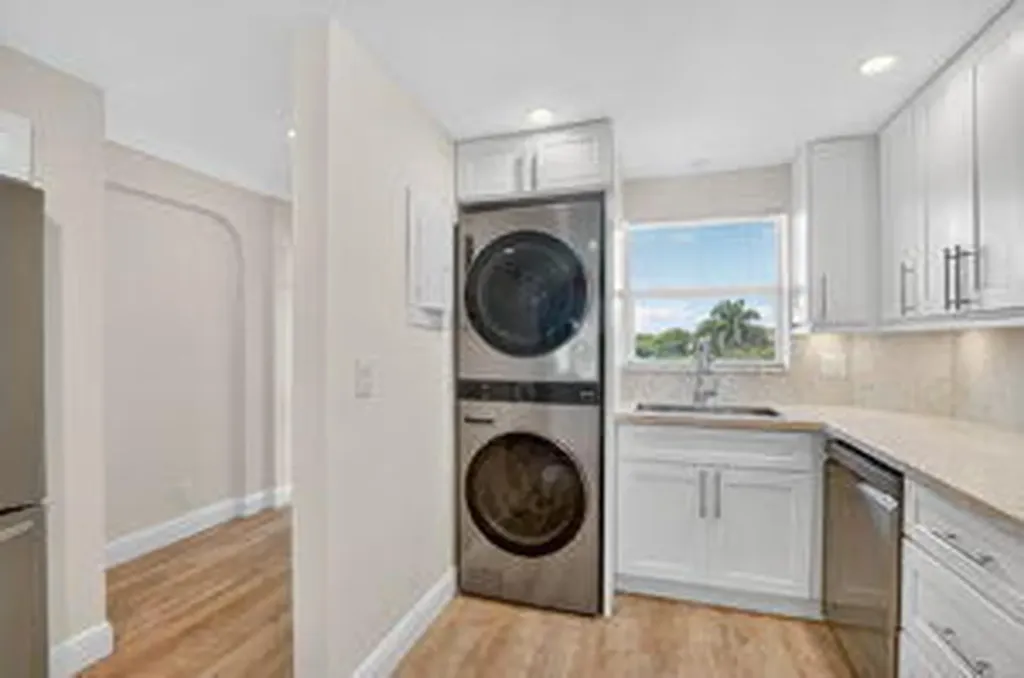 1040 Banyan Road Boca Raton FL 33432