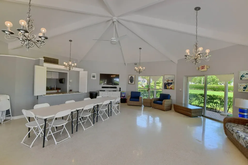 1040 Banyan Road Boca Raton FL 33432