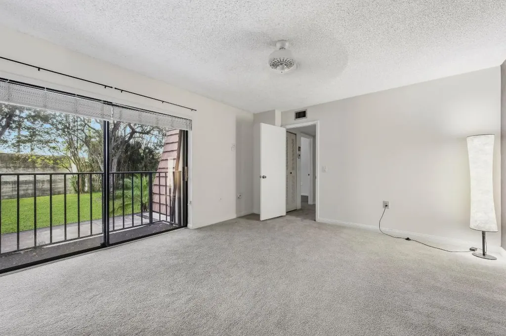 7511 75th Way West Palm Beach FL 33407