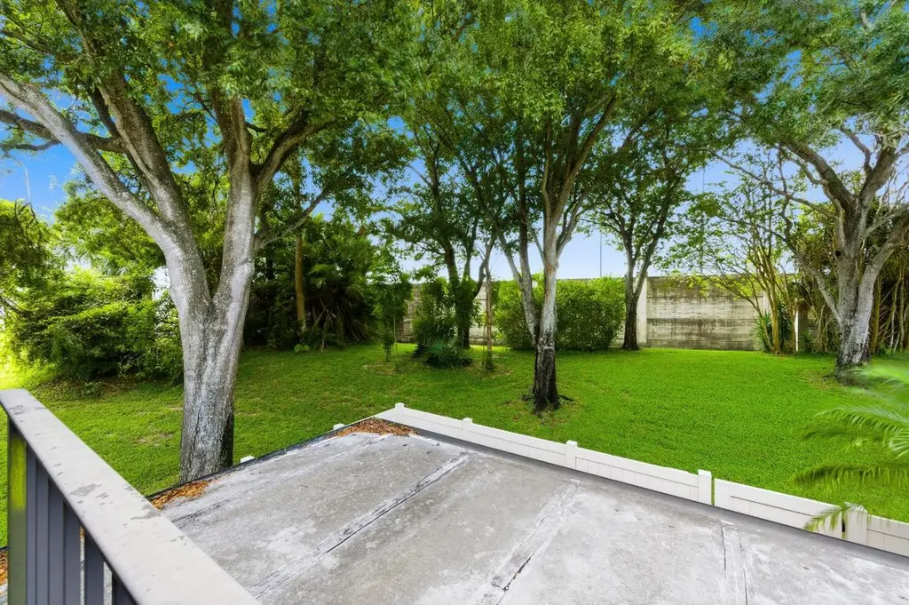 7511 75th Way West Palm Beach FL 33407
