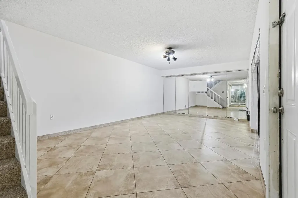 7511 75th Way West Palm Beach FL 33407