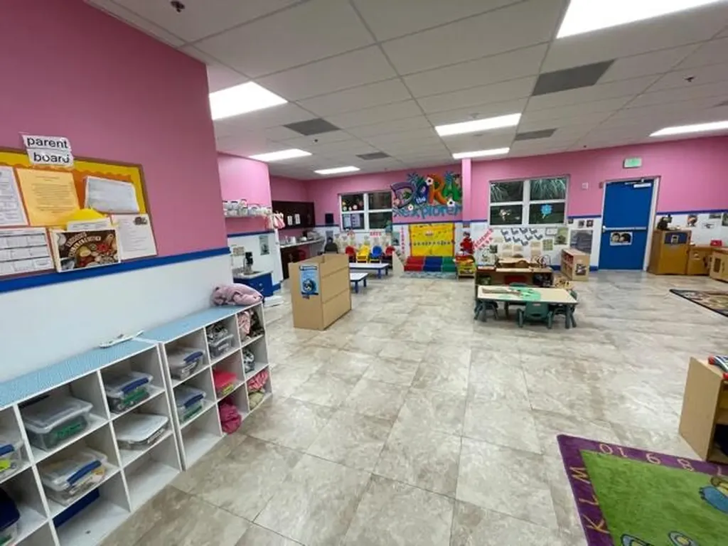 4480 S Tiffany Drive Mangonia Park FL 33407