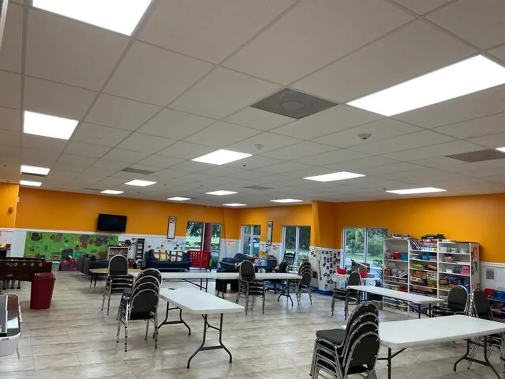 4480 S Tiffany Drive Mangonia Park FL 33407