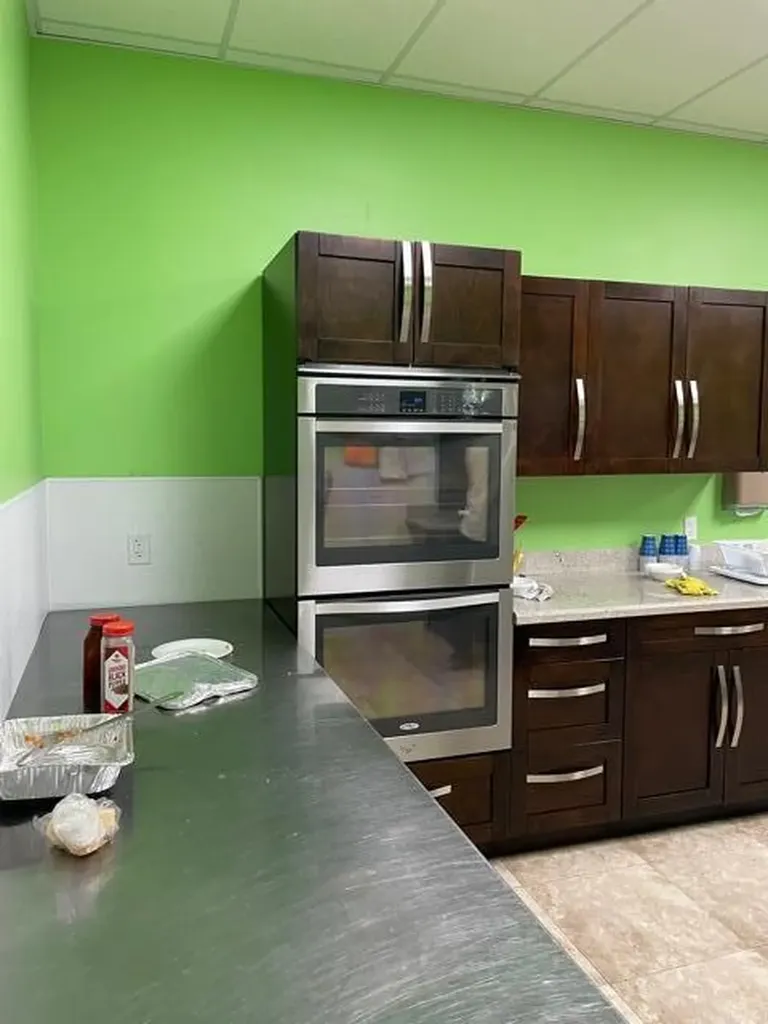 4480 S Tiffany Drive Mangonia Park FL 33407