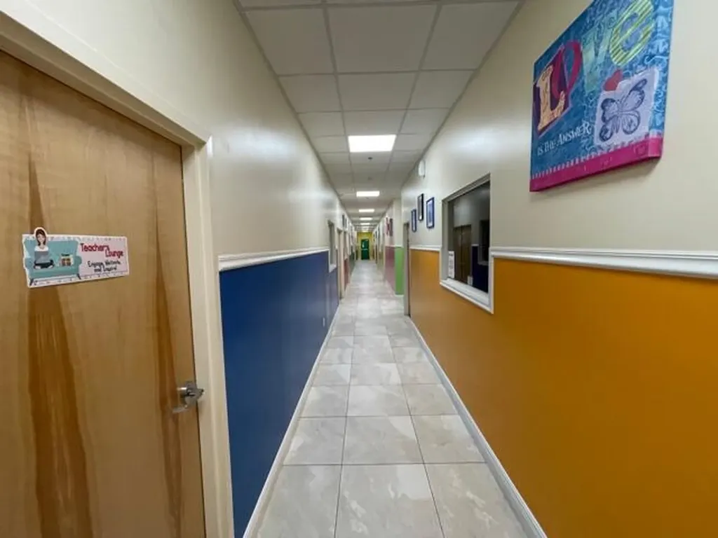 4480 S Tiffany Drive Mangonia Park FL 33407