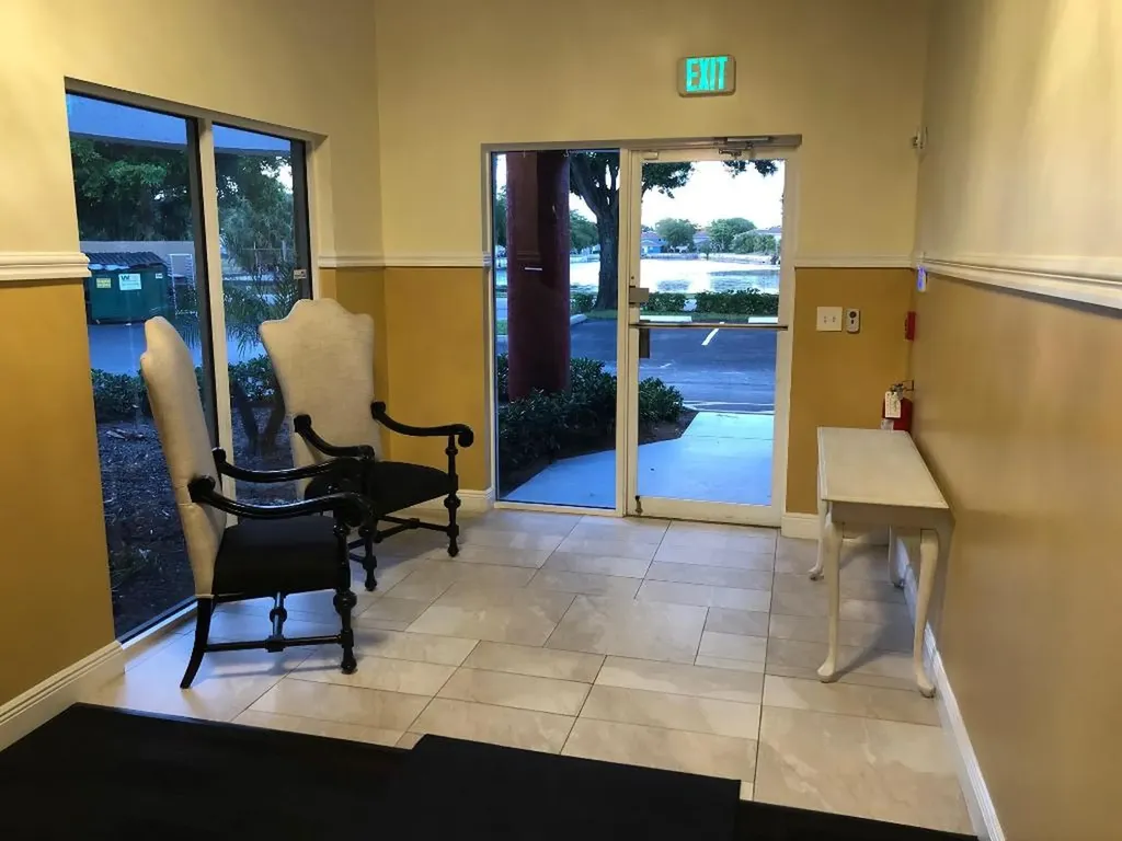 4480 S Tiffany Drive Mangonia Park FL 33407
