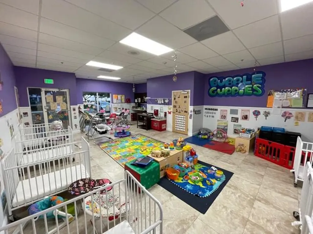 4480 S Tiffany Drive Mangonia Park FL 33407