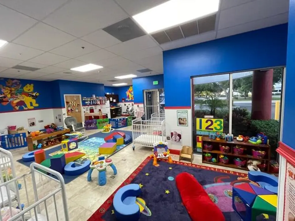4480 S Tiffany Drive Mangonia Park FL 33407
