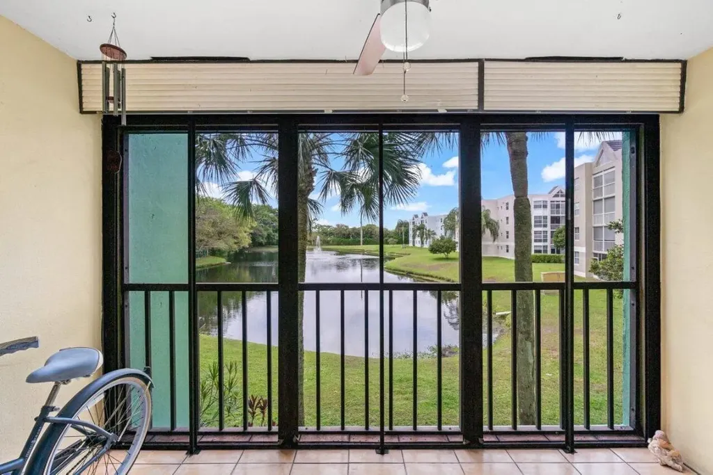 5884 Morningstar Circle Delray Beach FL 33484