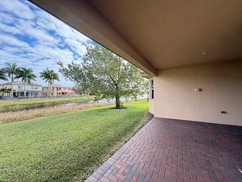12091 SW Bennington Circle Port St Lucie FL 34987